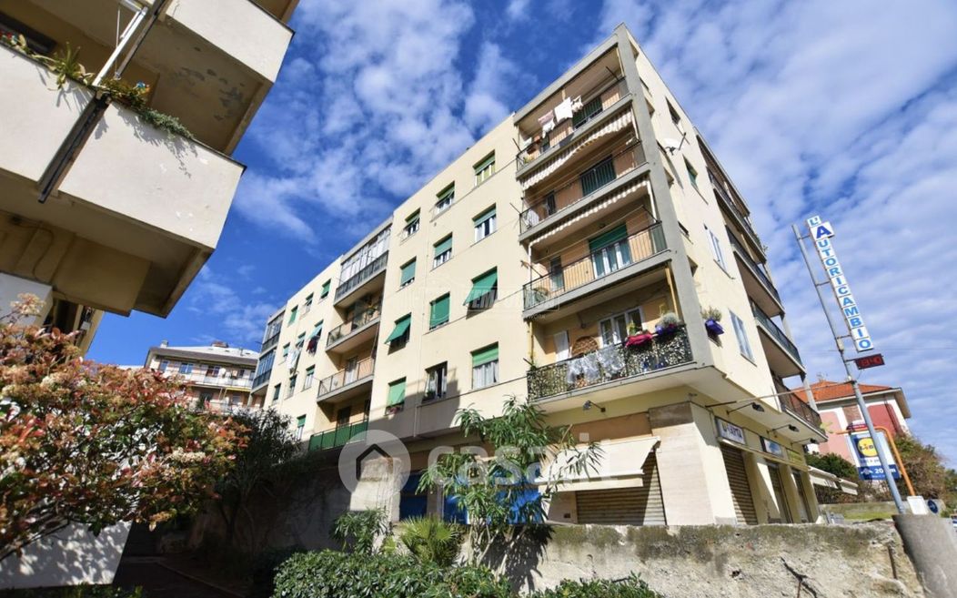 Appartamento in Vendita in Via Nizza 18 a Savona
