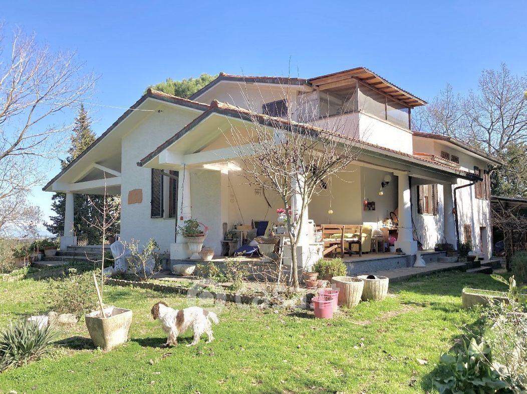 Villa in Vendita in Corso Repubblica a Fauglia