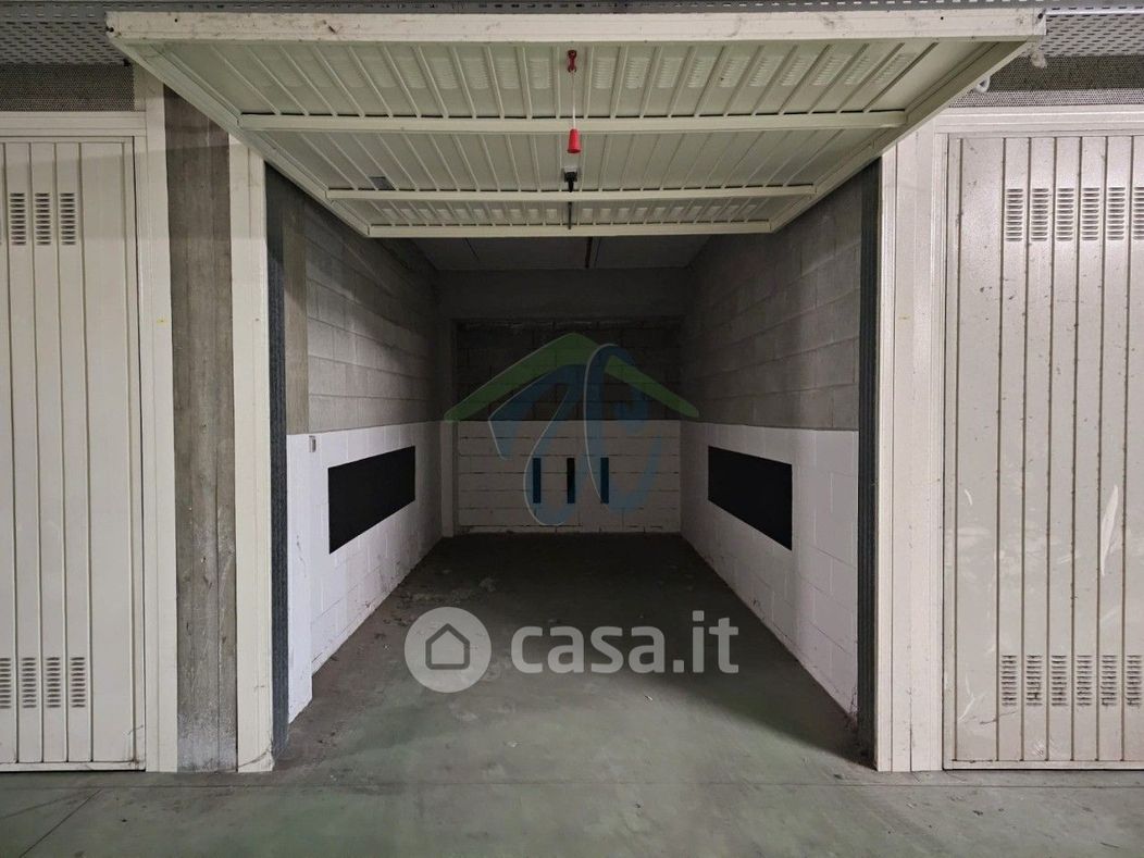 Garage/Posto auto in Vendita in Via Nova a Piacenza