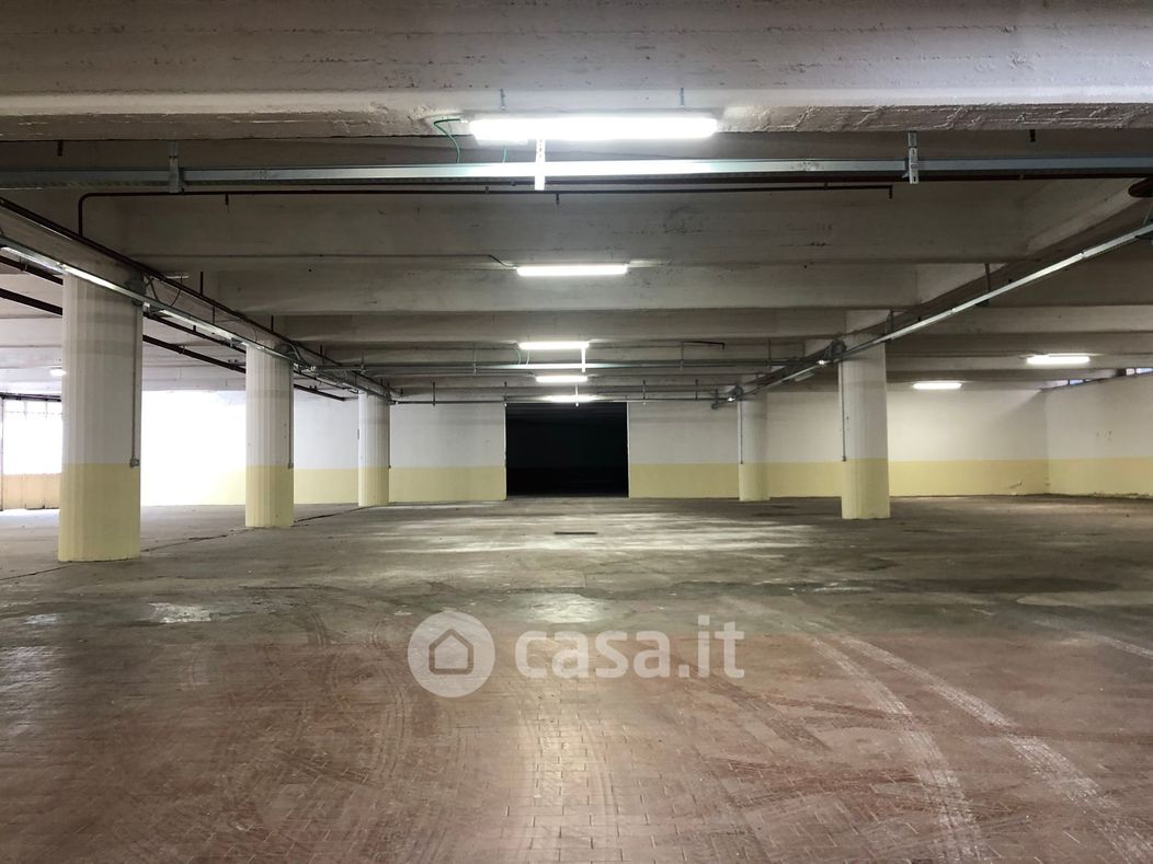 Garage/Posto auto in Vendita in Via Borgaro 114 a Torino