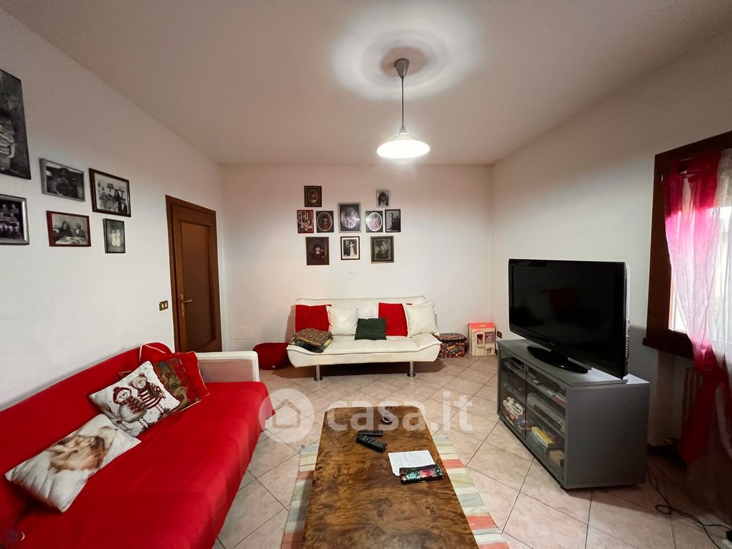Casa Bi/Trifamiliare in Vendita in Via Canizzano 31 a Treviso