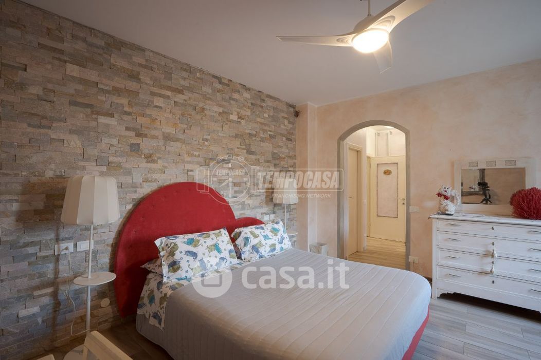 Appartamento in Vendita in Via Valverde 45 a Bergamo