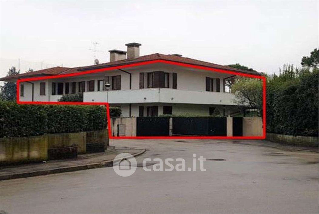 Casa Bi/Trifamiliare in Vendita in Via Garzadore Beltrame 24 a Marostica