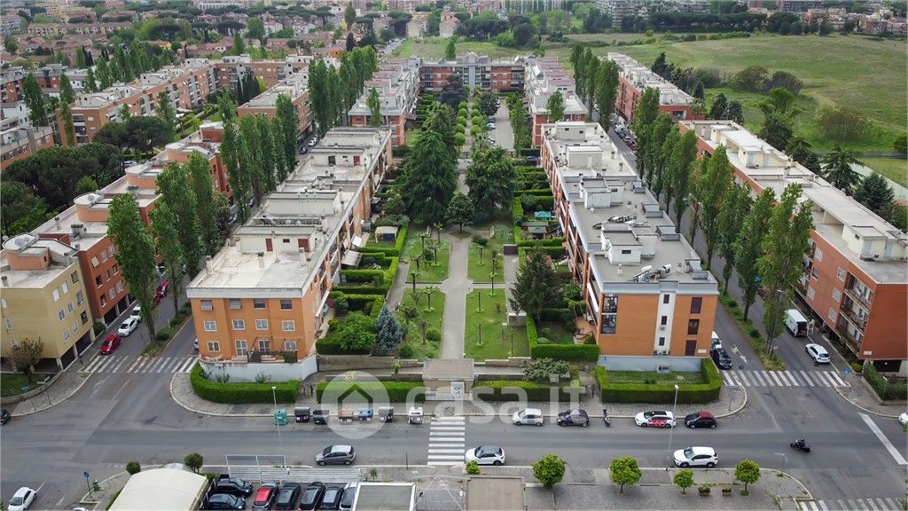 Appartamento in Vendita in Via Alberto Asquini 100 a Roma