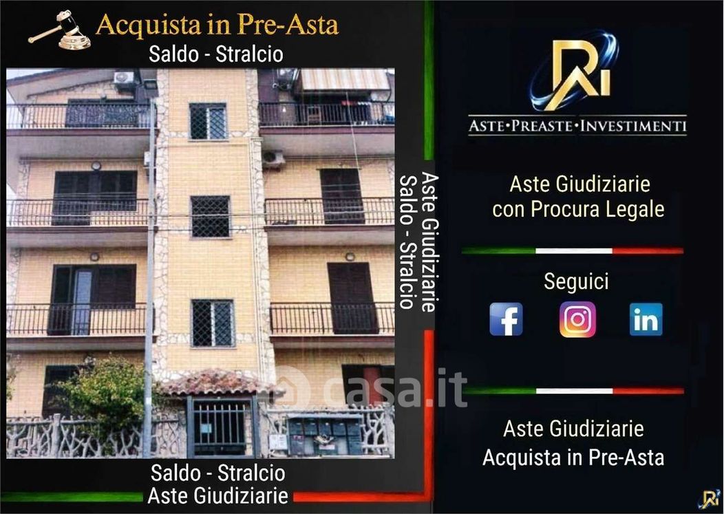 Appartamento in Vendita in Via Mogorella 20 a Roma