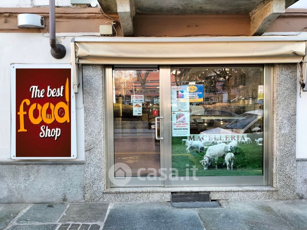 Negozio/Locale commerciale in Vendita in a Asti