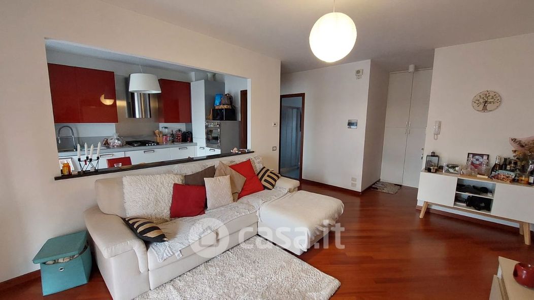 Appartamento in Vendita in Via Antonio Carini a Piacenza
