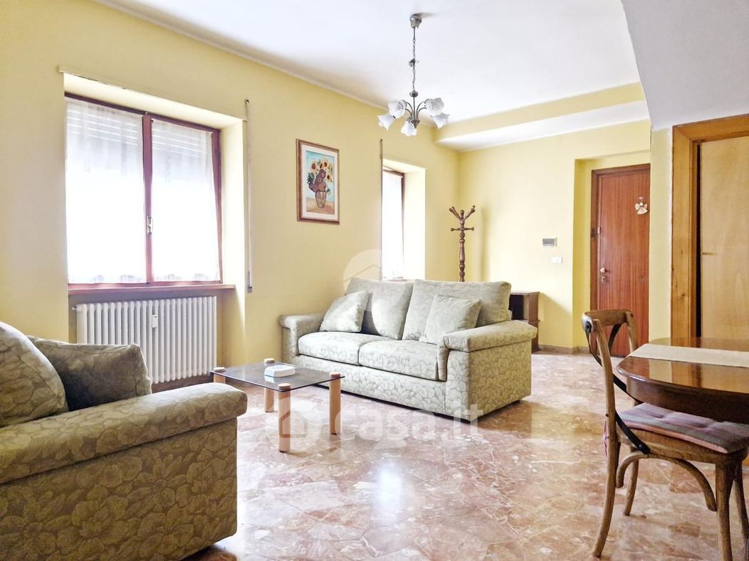Appartamento in Vendita in Via Antrodoco a L'Aquila