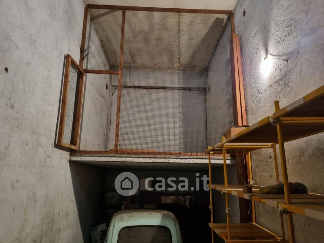 Garage/Posto auto in Vendita in Via Ugo Della Seta a Roma