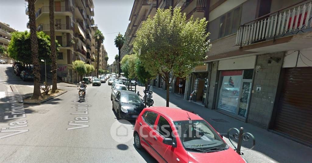 Negozio/Locale commerciale in Vendita in Via Luigi Guercio 65 a Salerno