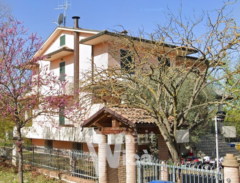 Casa Bi/Trifamiliare in Vendita in a Forlì