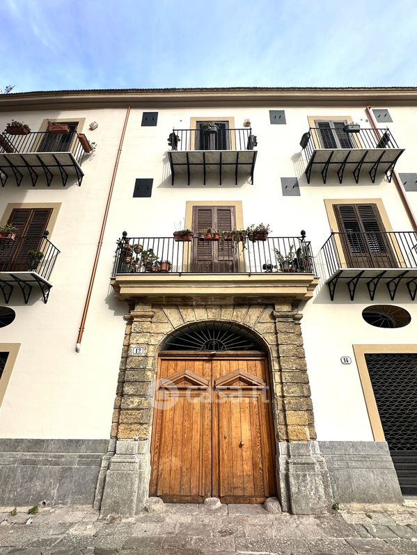 Appartamento in Vendita in Via Gioiamia 12 a Palermo