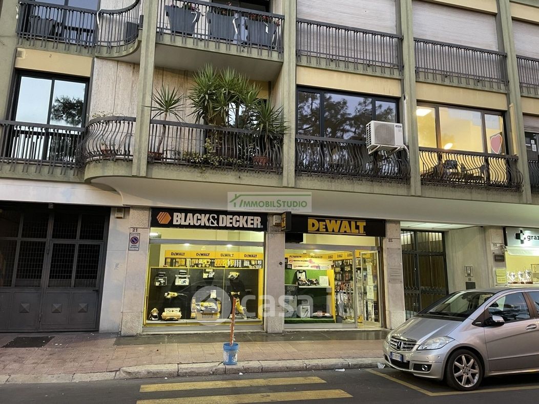Negozio/Locale commerciale in Vendita in Piazza G. Garibaldi 22 a Bari