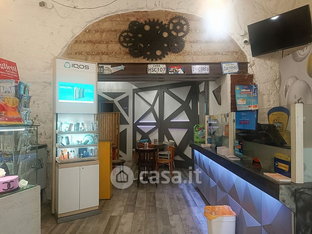 Bar in Vendita in Corso San Giovanni a Teduccio 232 a Napoli