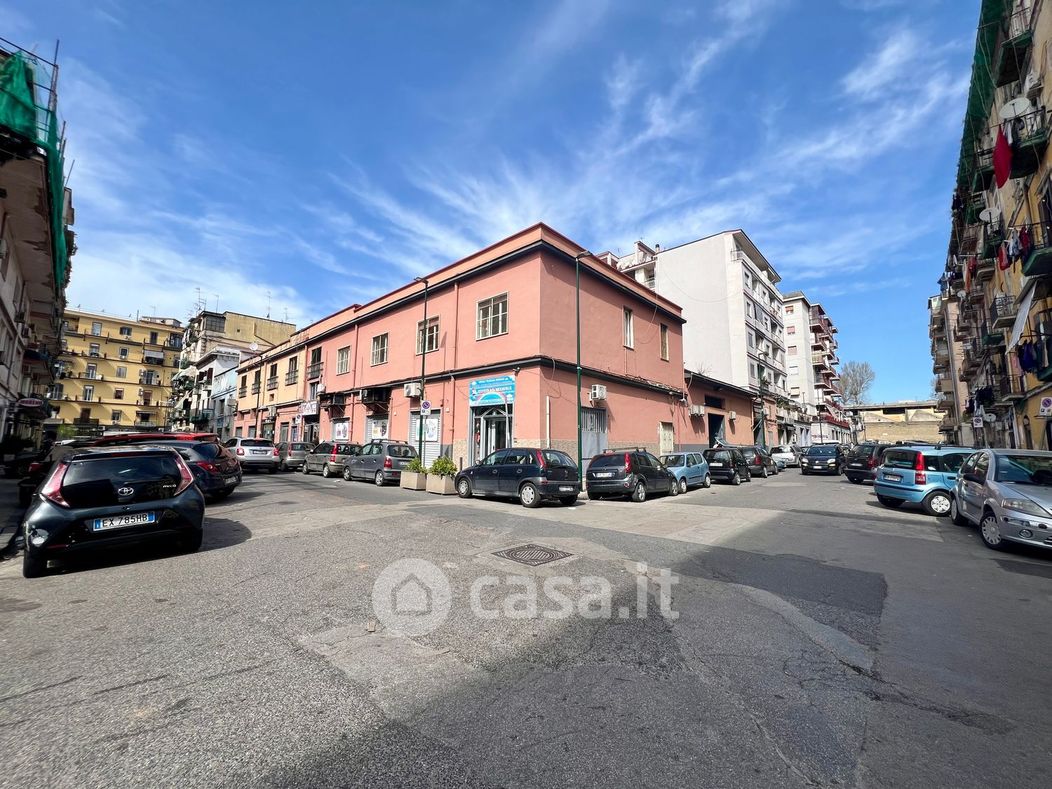 Appartamento in Vendita in Via Marchese Giuseppe Palmieri a Napoli