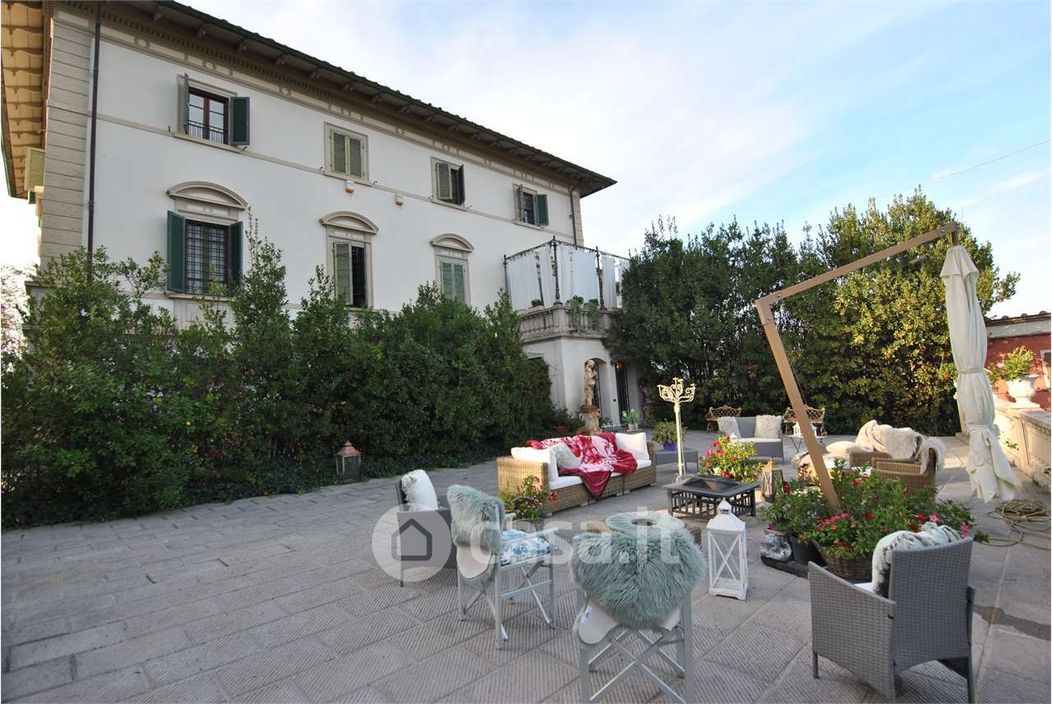 Villa in Vendita in Via del Commercio a Casciana Terme Lari