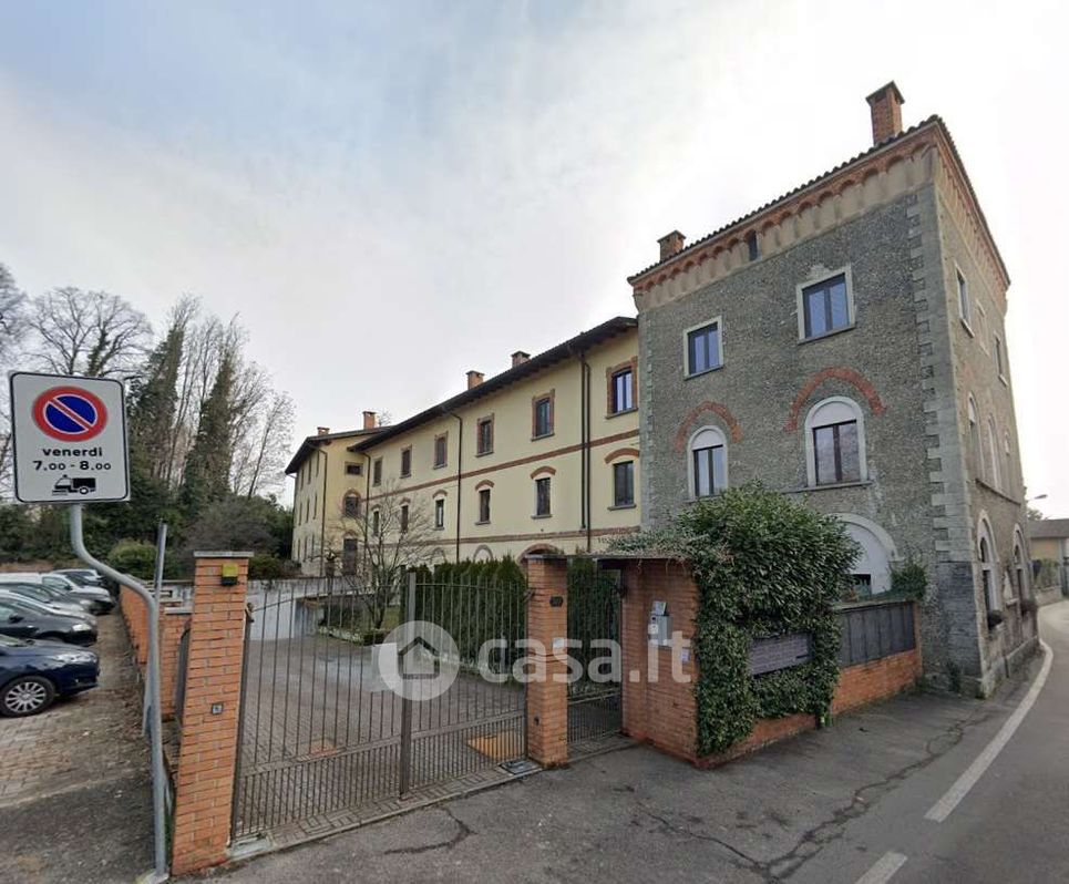 Appartamento in Vendita in Via C. Benso di Cavour 50 a Lentate sul Seveso