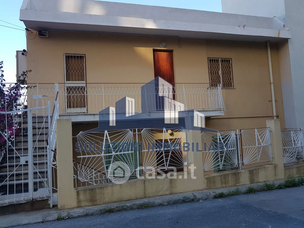 Appartamento in Vendita in Salita Ogliastri 82 a Messina