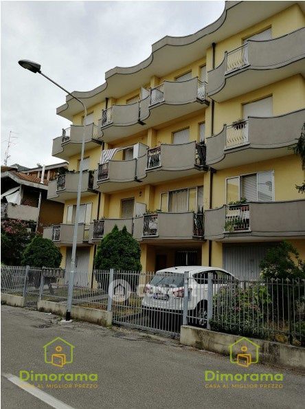 Appartamento in Vendita in Via dell'Iride 1 a Rimini