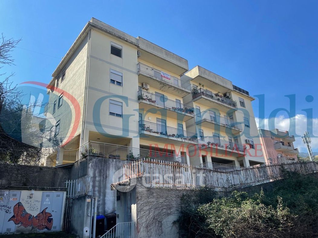 Appartamento in Vendita in Strada Comunale Per San Giovannello 5 a Messina