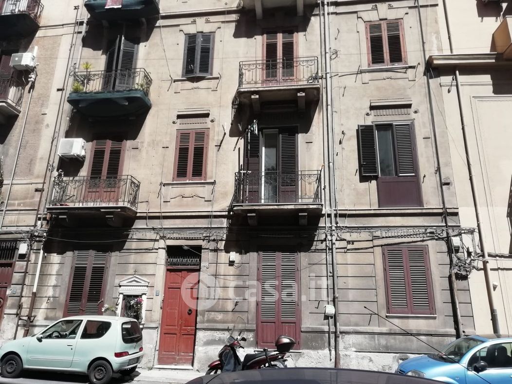 Appartamento in Vendita in cappuccini 324 a Palermo
