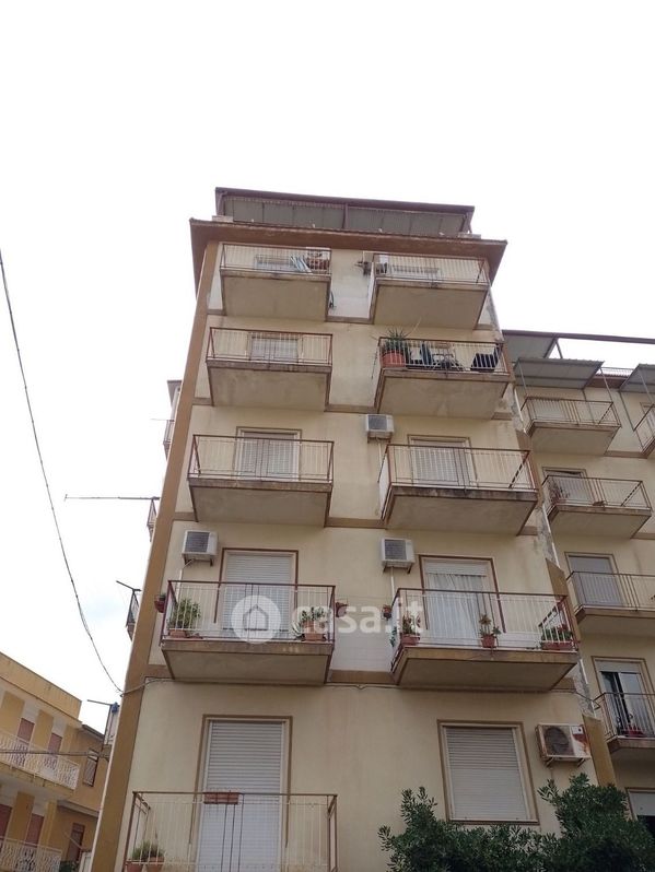 Appartamento in Vendita in Via Francesco Cangialosi a Carini
