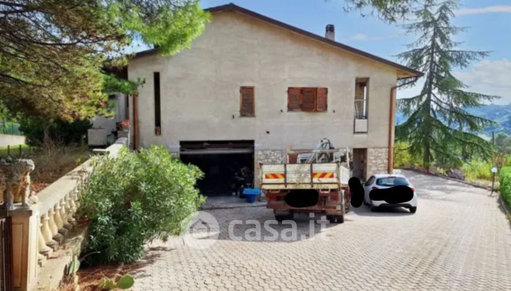 Casa indipendente in Vendita in Via del Poligono a Perugia