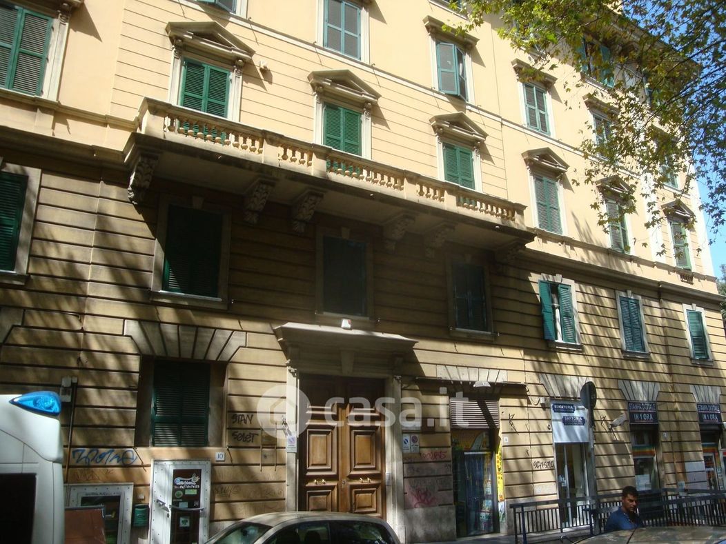 Appartamento in Affitto in Via Cerveteri a Roma