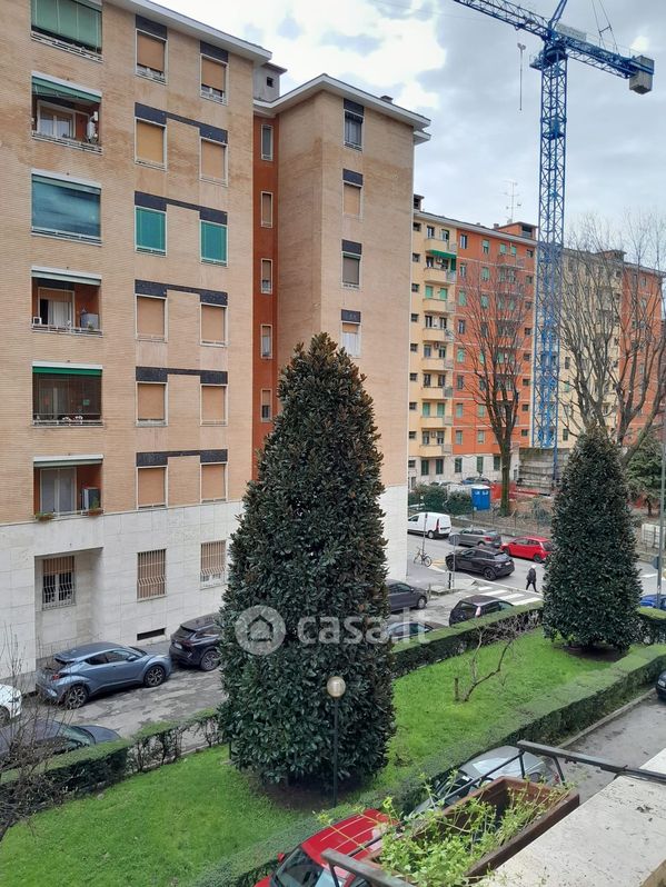 Appartamento in Vendita in Via Fratelli Rosselli a Milano