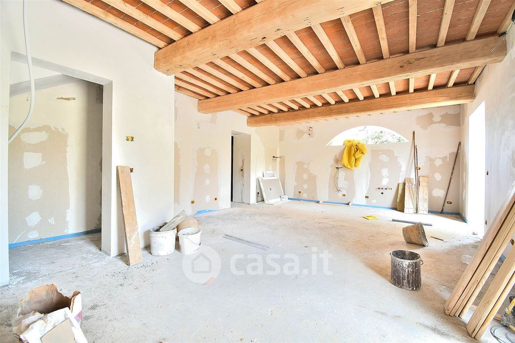Appartamento in Vendita in Via Cassia Nord a Siena