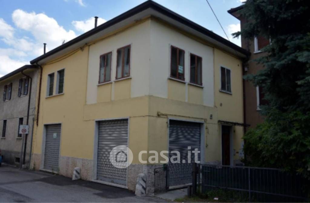 Appartamento in Vendita in Via Brennero 107 a Sant'Ambrogio di Valpolicella