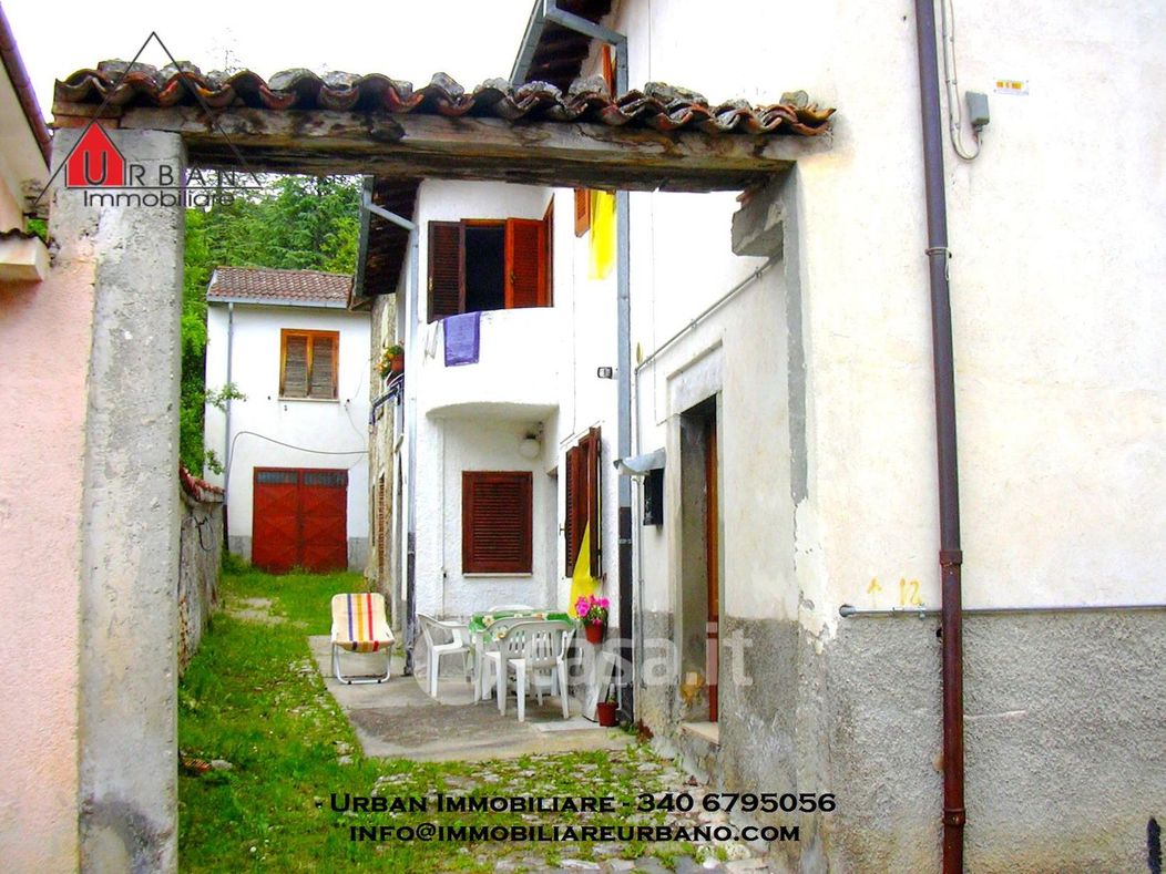 Casa indipendente in Vendita in Via San Giovanni a L'Aquila