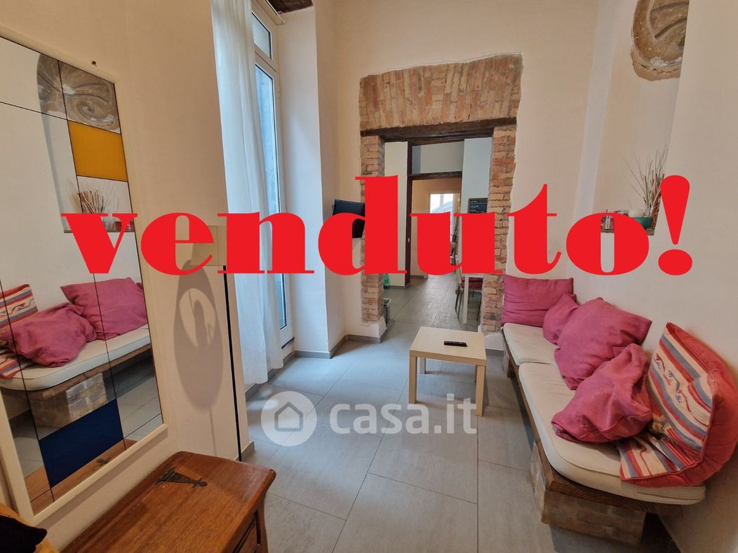 Appartamento in Vendita in Vico Donnaregina a Napoli