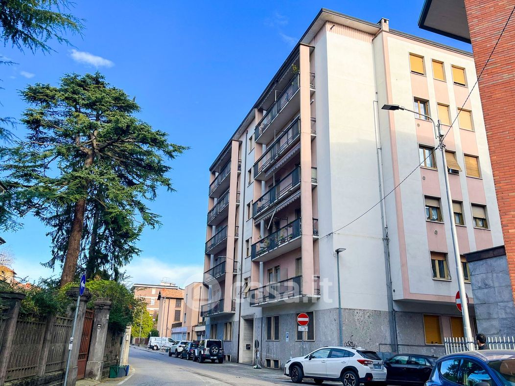 Appartamento in Vendita in Via Giacomo Limido 15 a Varese