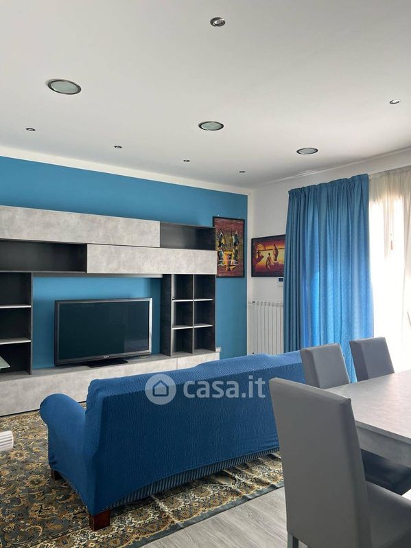 Appartamento in Affitto in Via Alla Falconara 5 a Palermo