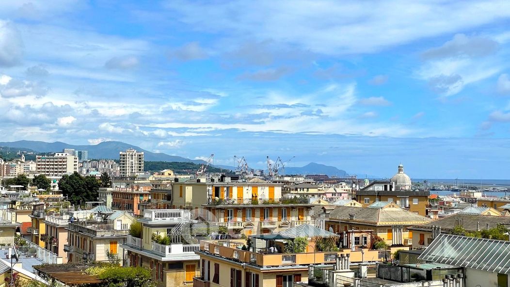 Appartamento in Vendita in Via Luigi Rizzo a Genova