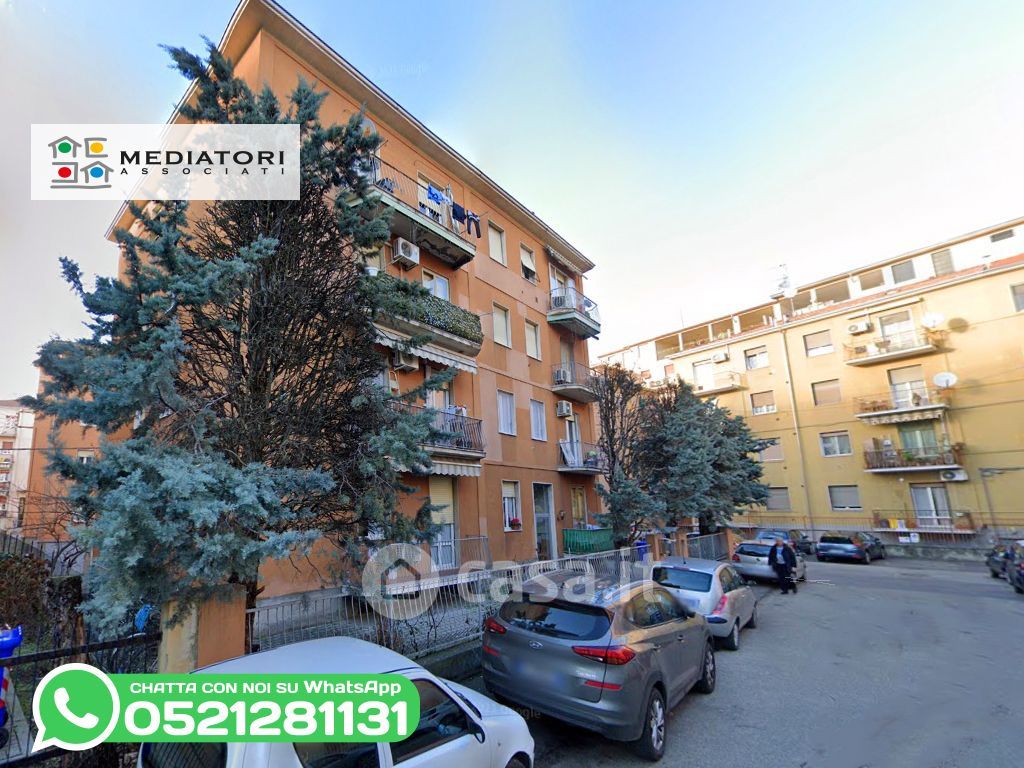 Appartamento in Vendita in Strada Langhirano 7 a Parma