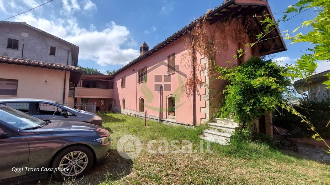 Villa in Vendita in Frazione Monticelli 182 a Ascoli Piceno