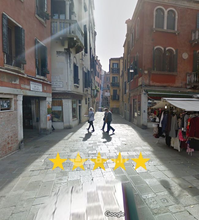 Appartamento in Vendita in Calle della Madonnetta a Venezia