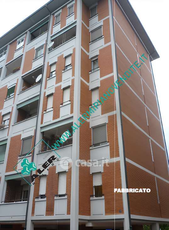 Appartamento in Vendita in Via Longarone 33 a Milano