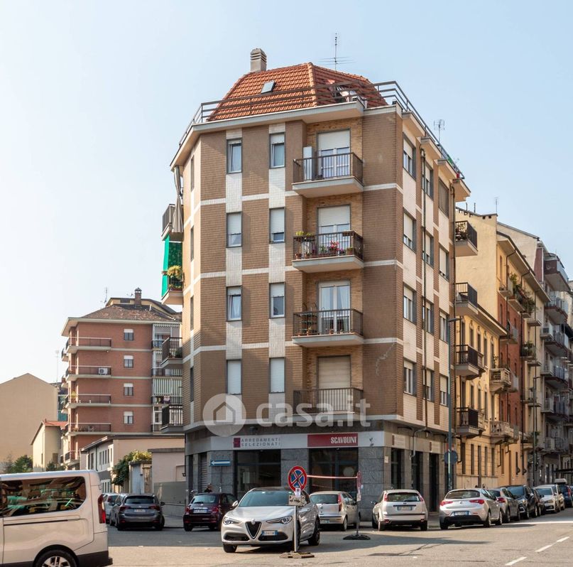 Appartamento in Vendita in Via Lussimpiccolo a Torino