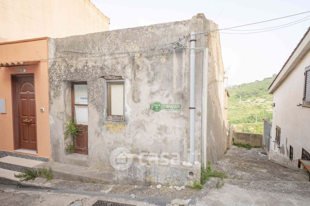 Rustico/Casale in Vendita in Località Massa Santa Lucia a Messina