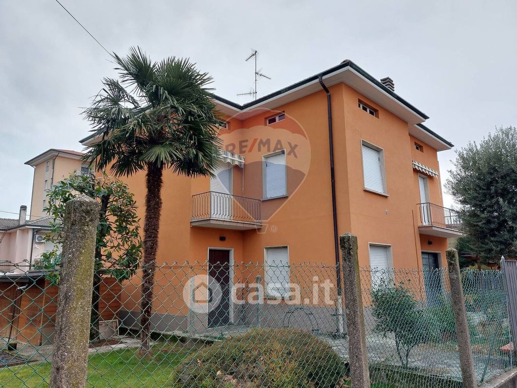 Villa in Vendita in Via Boccherini 8 a Cassano Magnago