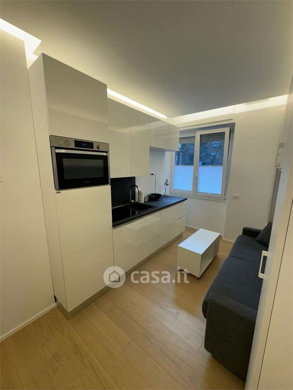 Appartamento in Affitto in Via Emilio Morosini 21 a Milano