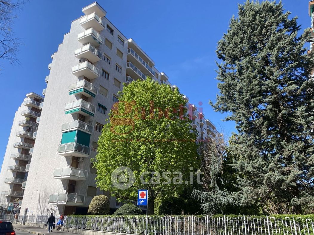 Appartamento in Vendita in Corso Sebastopoli 310 /7 a Torino