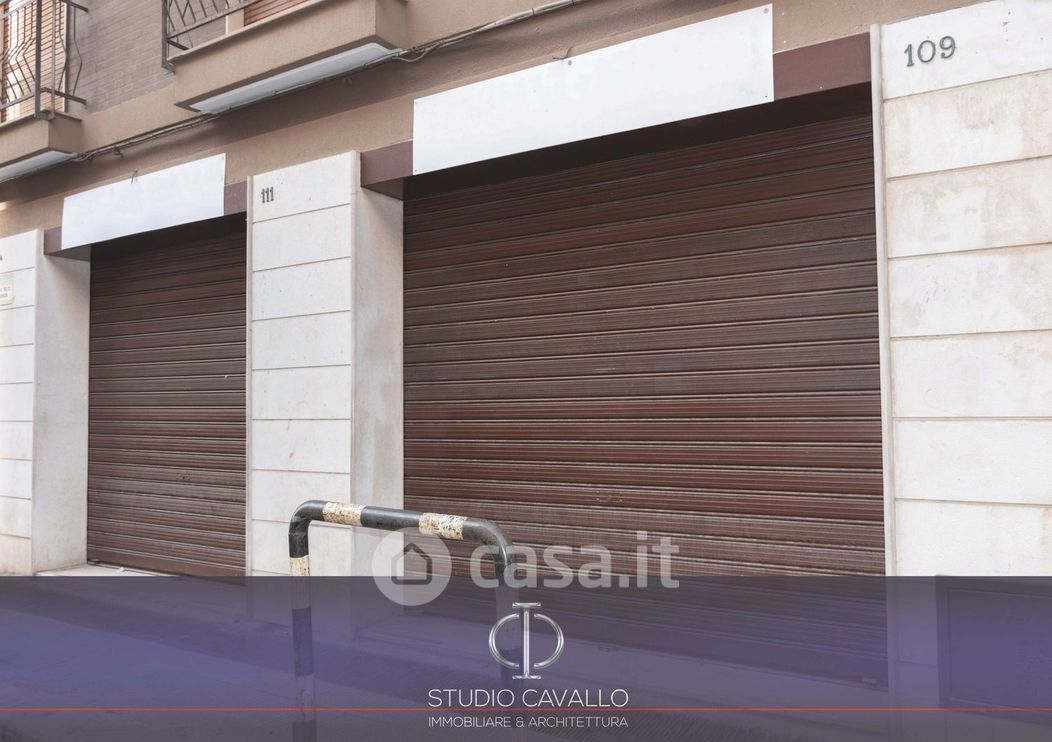 Negozio/Locale commerciale in Vendita in Via Pietro Ravanas a Bari