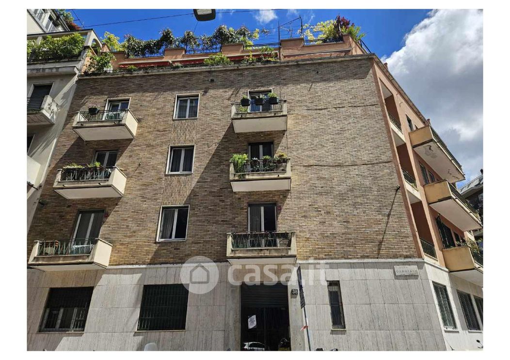 Appartamento in Vendita in Via Garofalo 38 a Milano