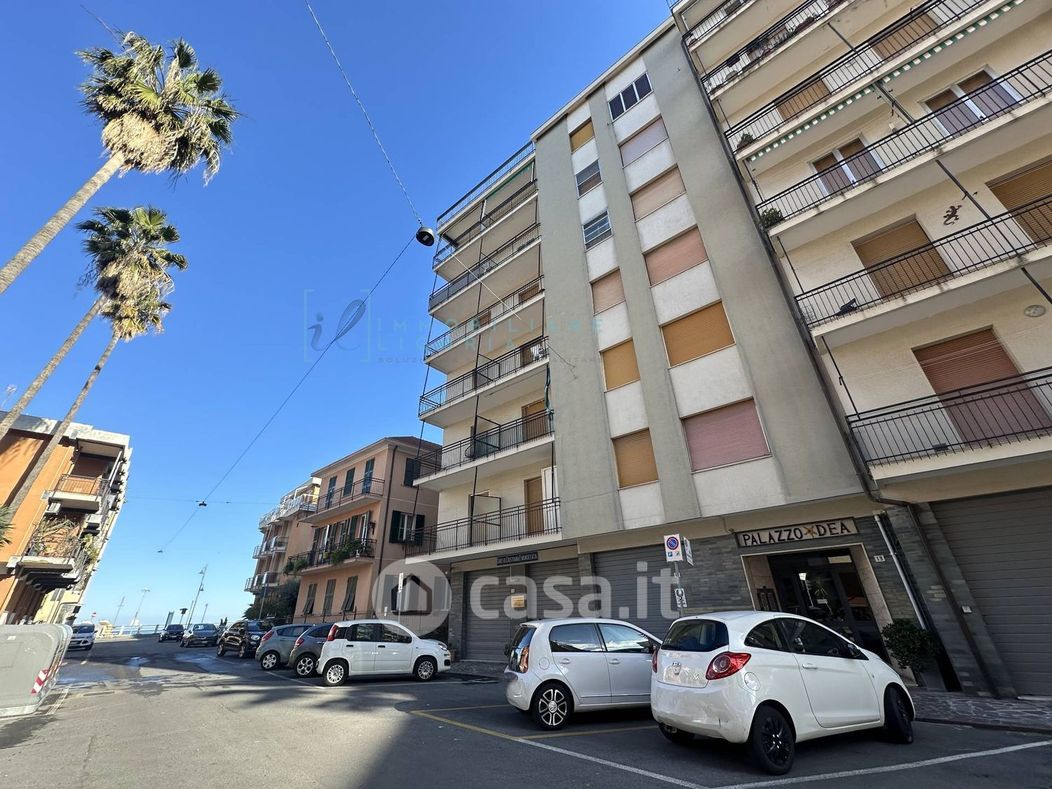 Appartamento in Vendita in Via Pisa a Albenga