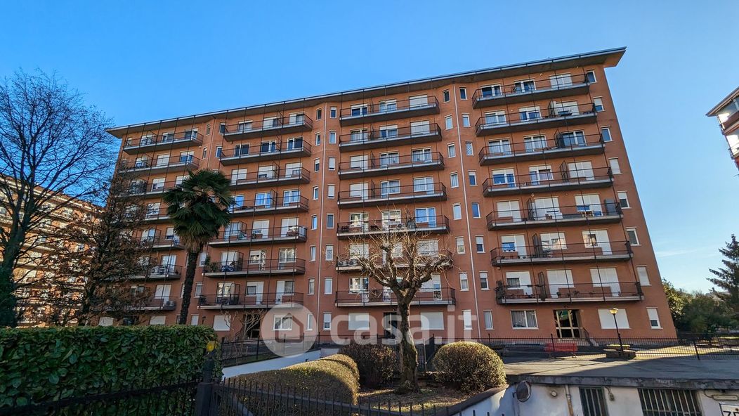 Appartamento in Vendita in Via Isernia 7 a Torino