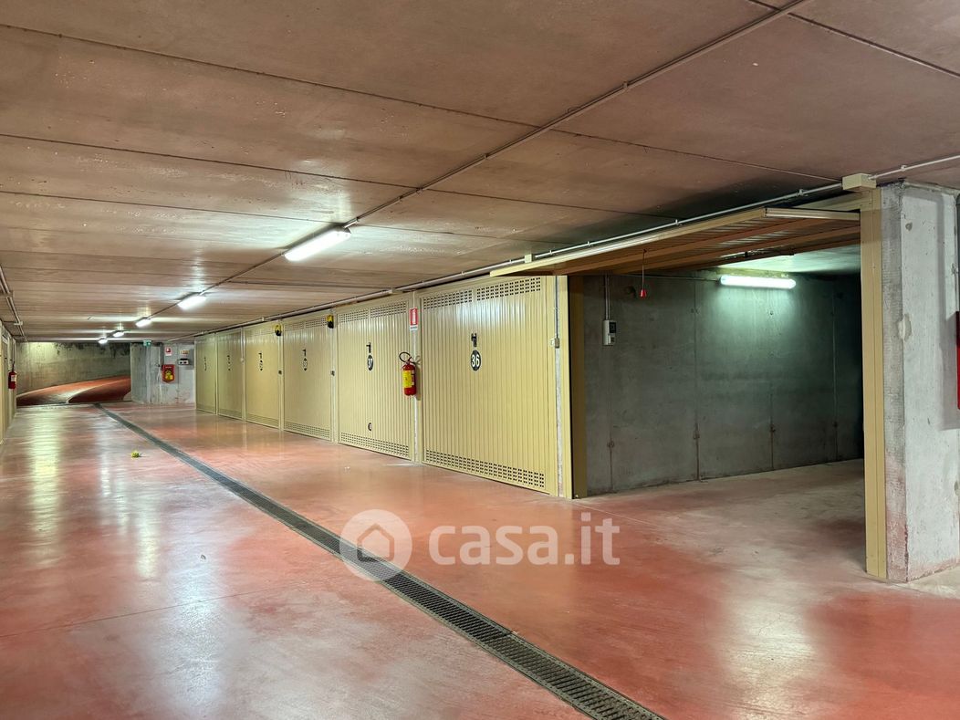 Garage/Posto auto in Vendita in Regione Pontino a Alassio